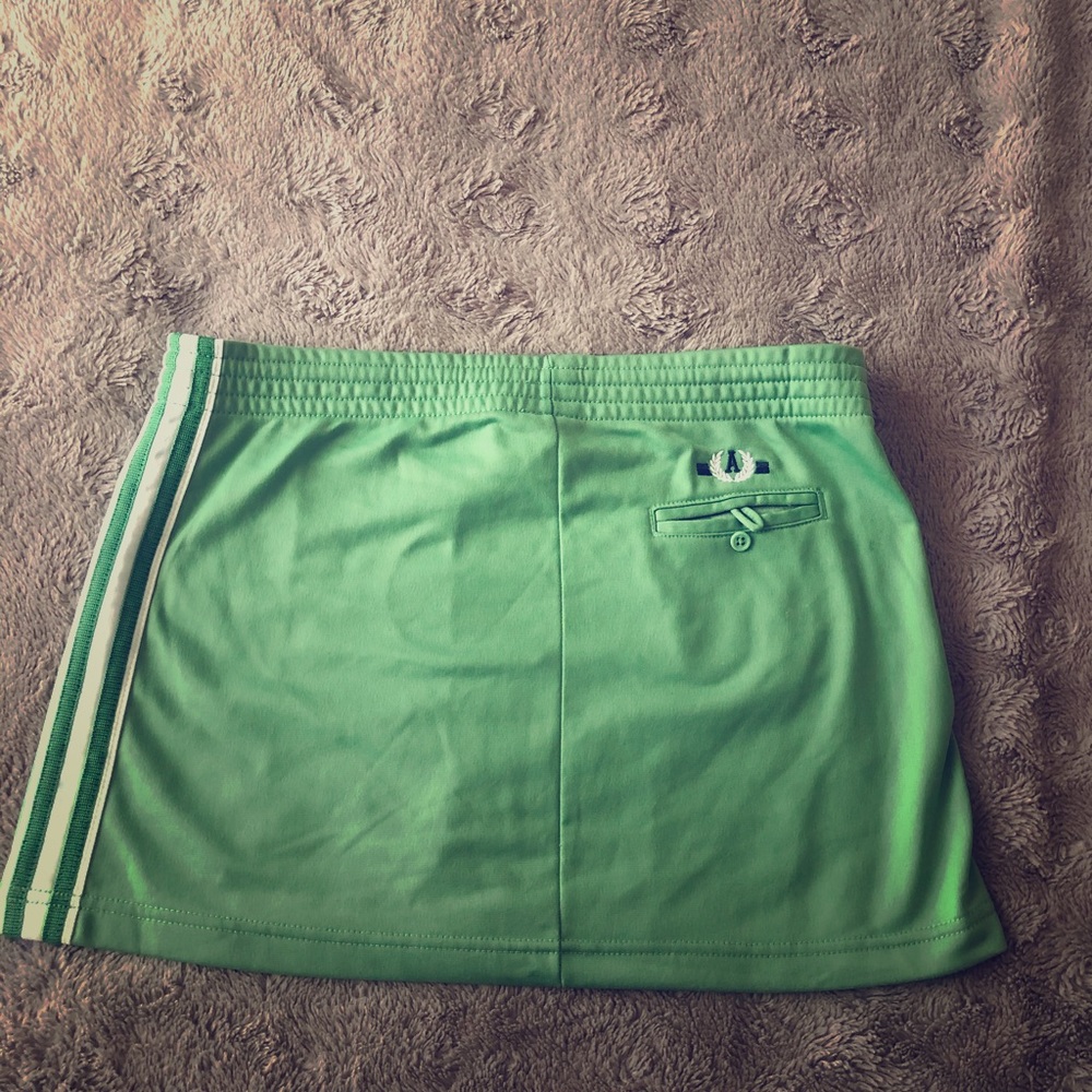 *its almost Halloween get you’re 2000s Tennis Skirt